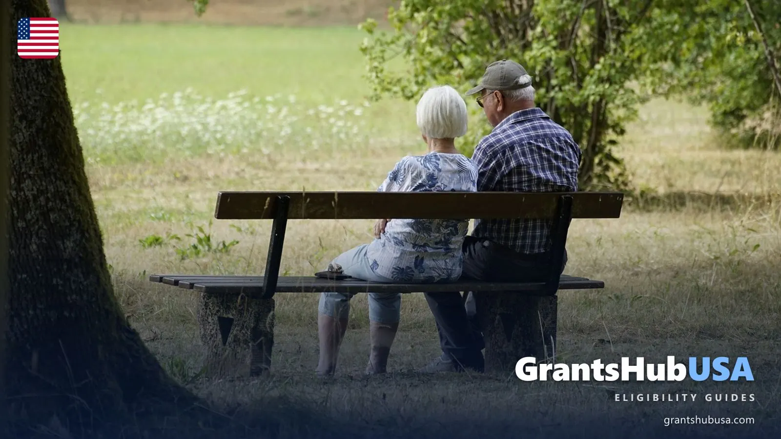 Elderly American couple sitting together on a park bench, illustrating the SSI vs SSDI 2026 decision for seniors and disabled workers weighing federal disability benefits. GrantsHubUSA eligibility guide. Photo: jhenning (Pixabay).